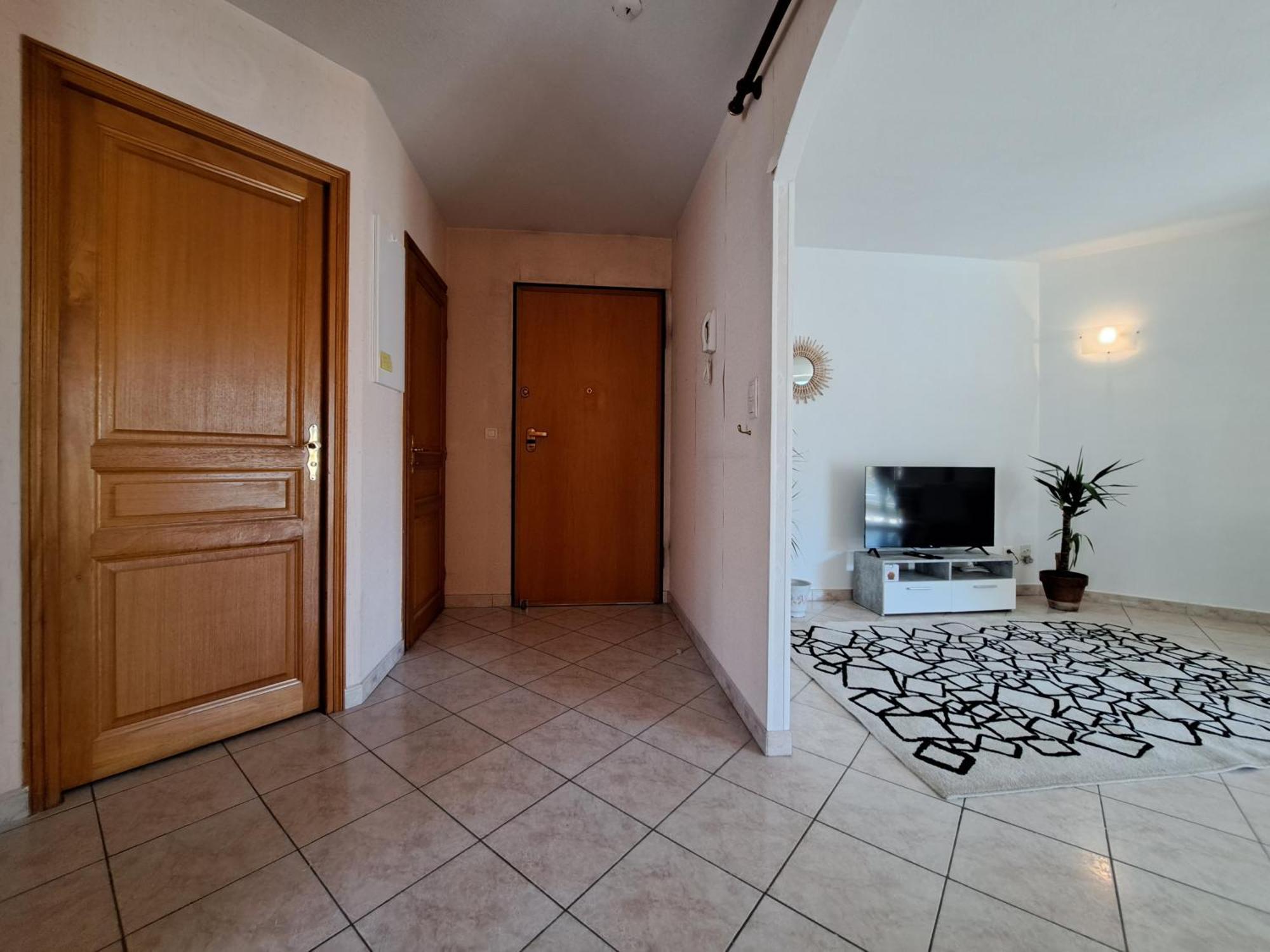 Grand T2 Proche Centre Ville, Vue Mer Et Montagne Бастия Екстериор снимка